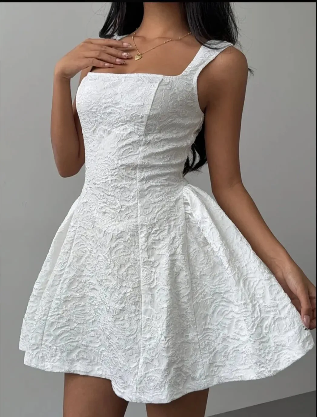 Dress Estructurado – White Texture en blanco — foto 2