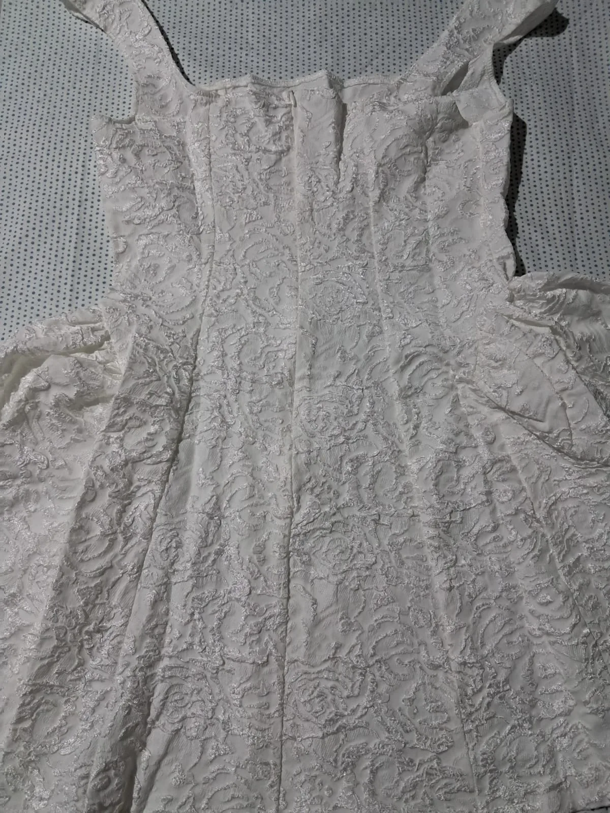 Dress Estructurado – White Texture en blanco — foto 4