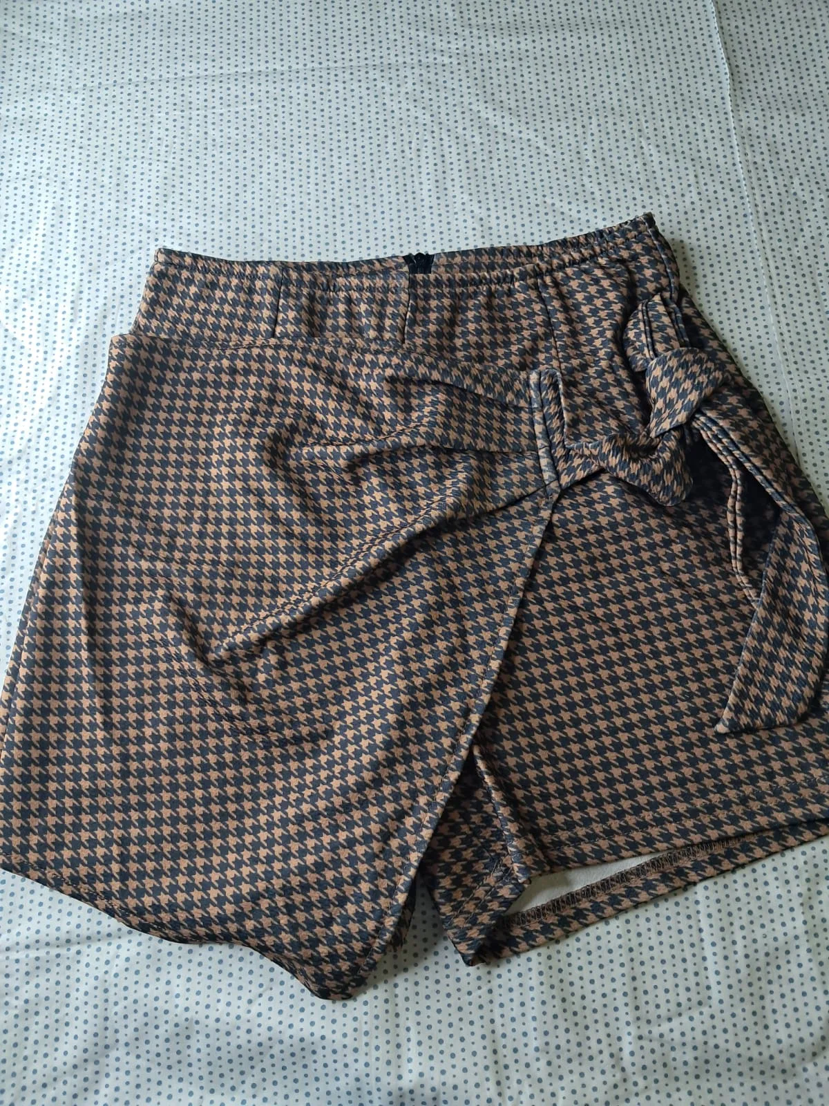 Skort Sastrero "Houndstooth" – Elegancia & Comodidad — foto 3